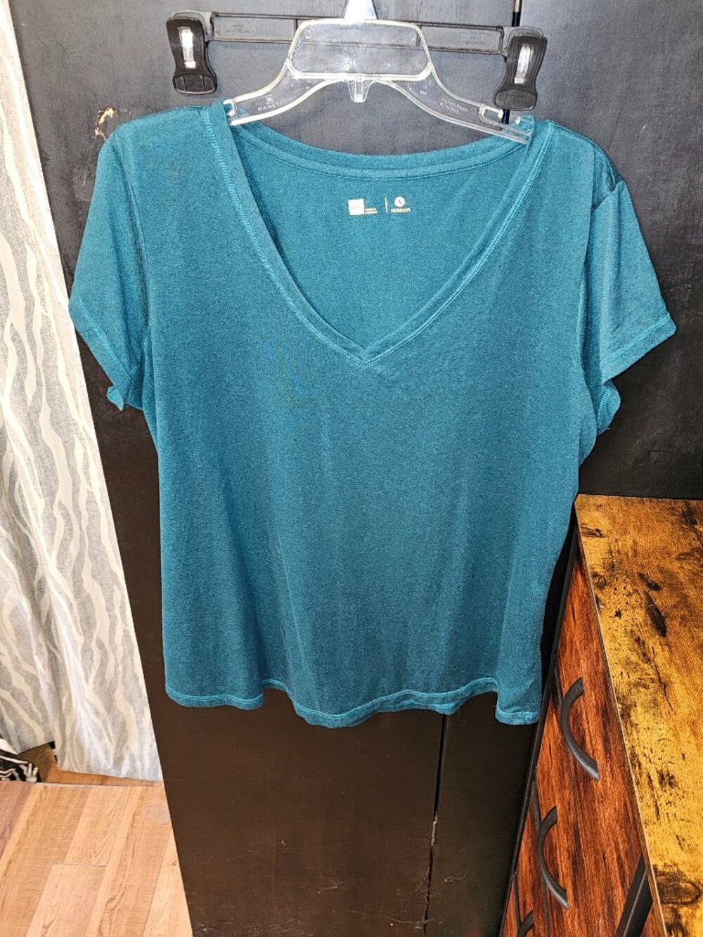 ❤️ EUC Women's size XXL Green Xersion Athletic Shirt